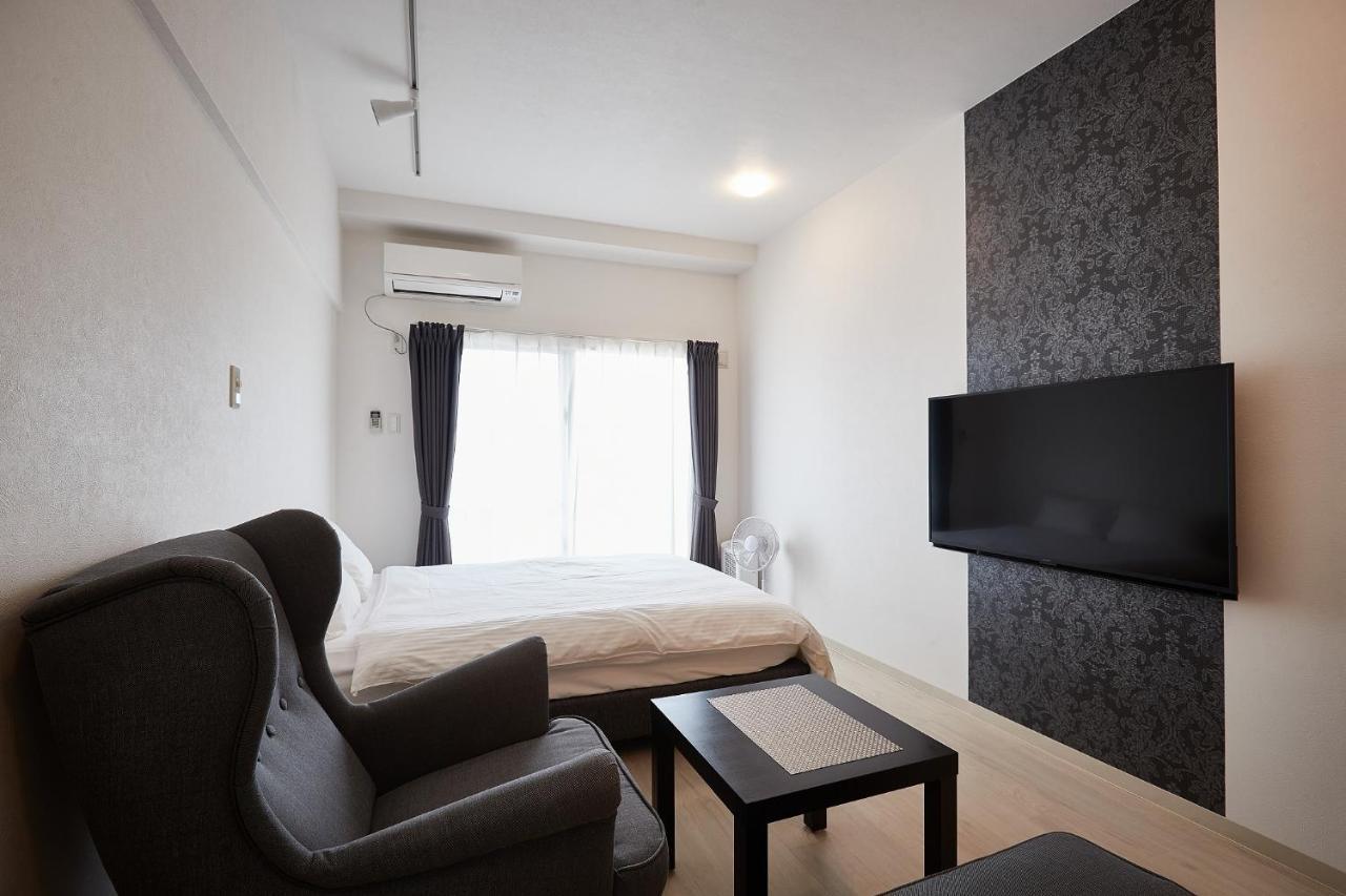 New Normal Hotel In Nago ニューノーマルホテルイン名護 Екстер'єр фото