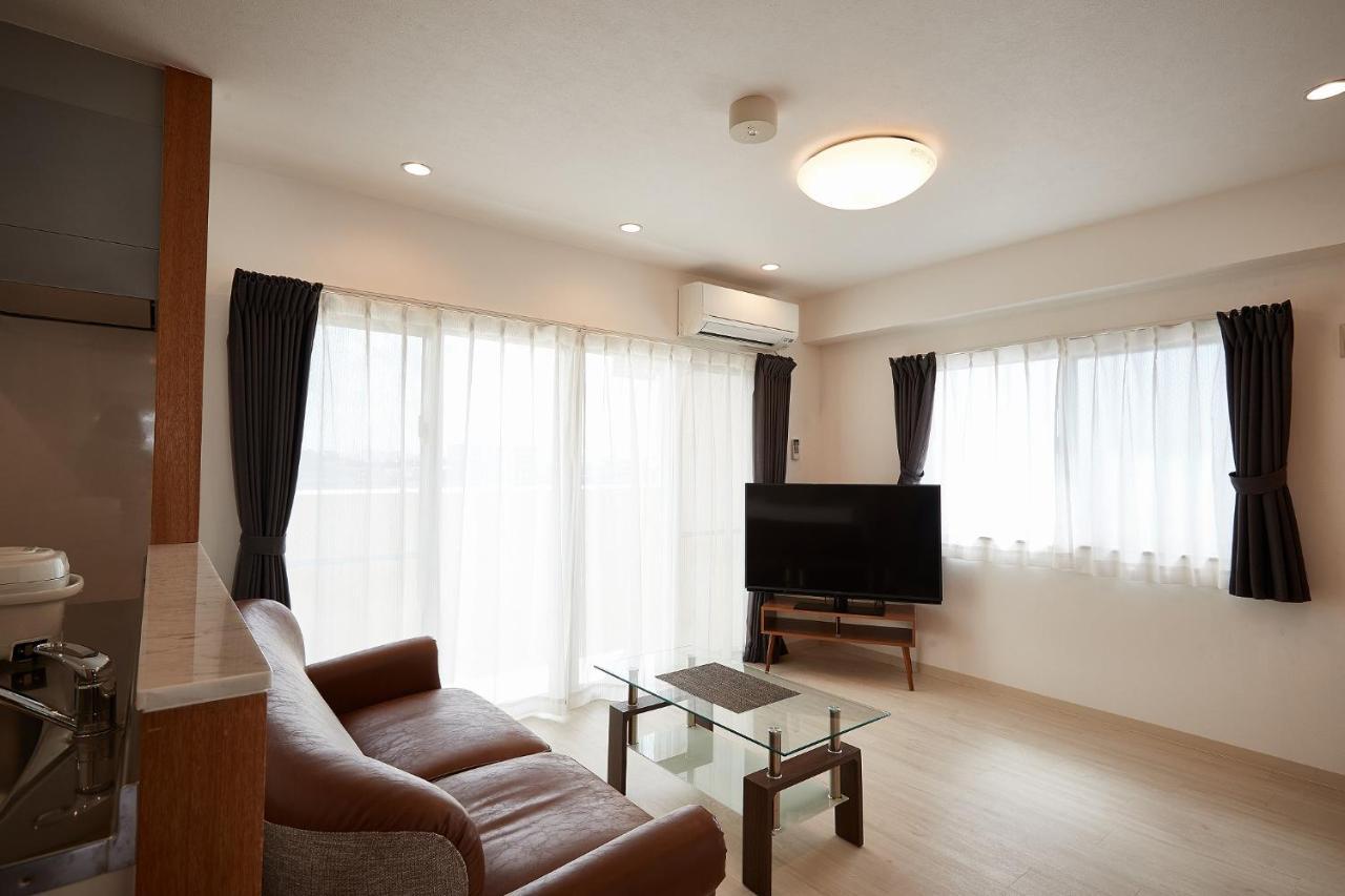 New Normal Hotel In Nago ニューノーマルホテルイン名護 Екстер'єр фото
