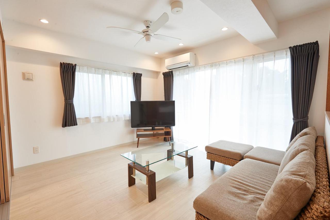 New Normal Hotel In Nago ニューノーマルホテルイン名護 Екстер'єр фото